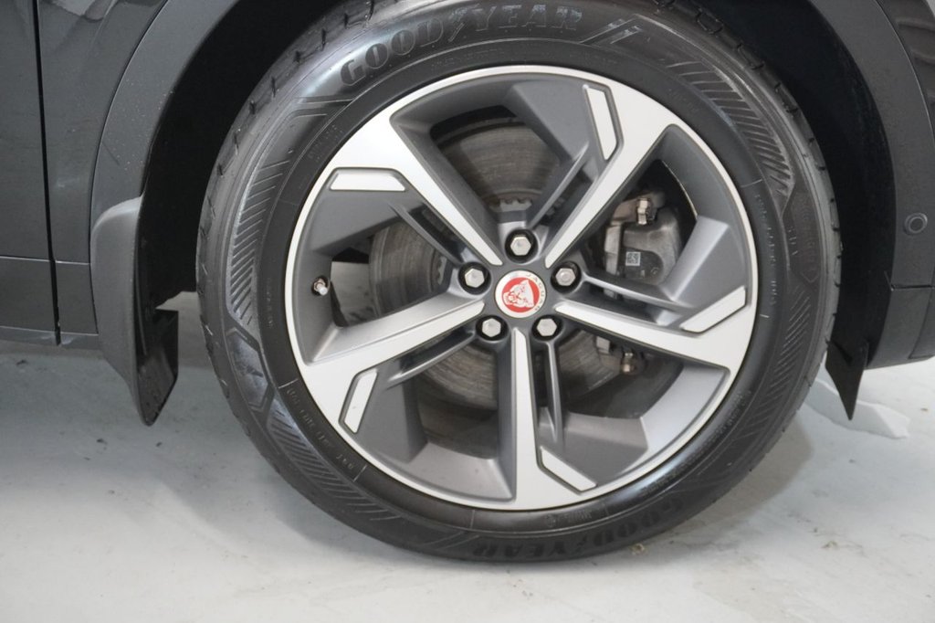 Jaguar E Pace