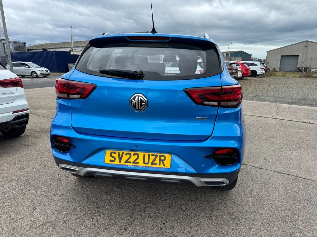 MG ZS