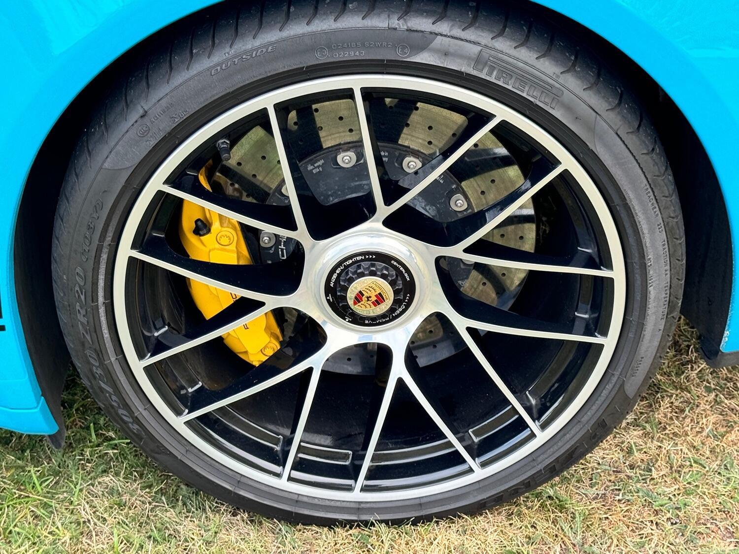 Porsche 911