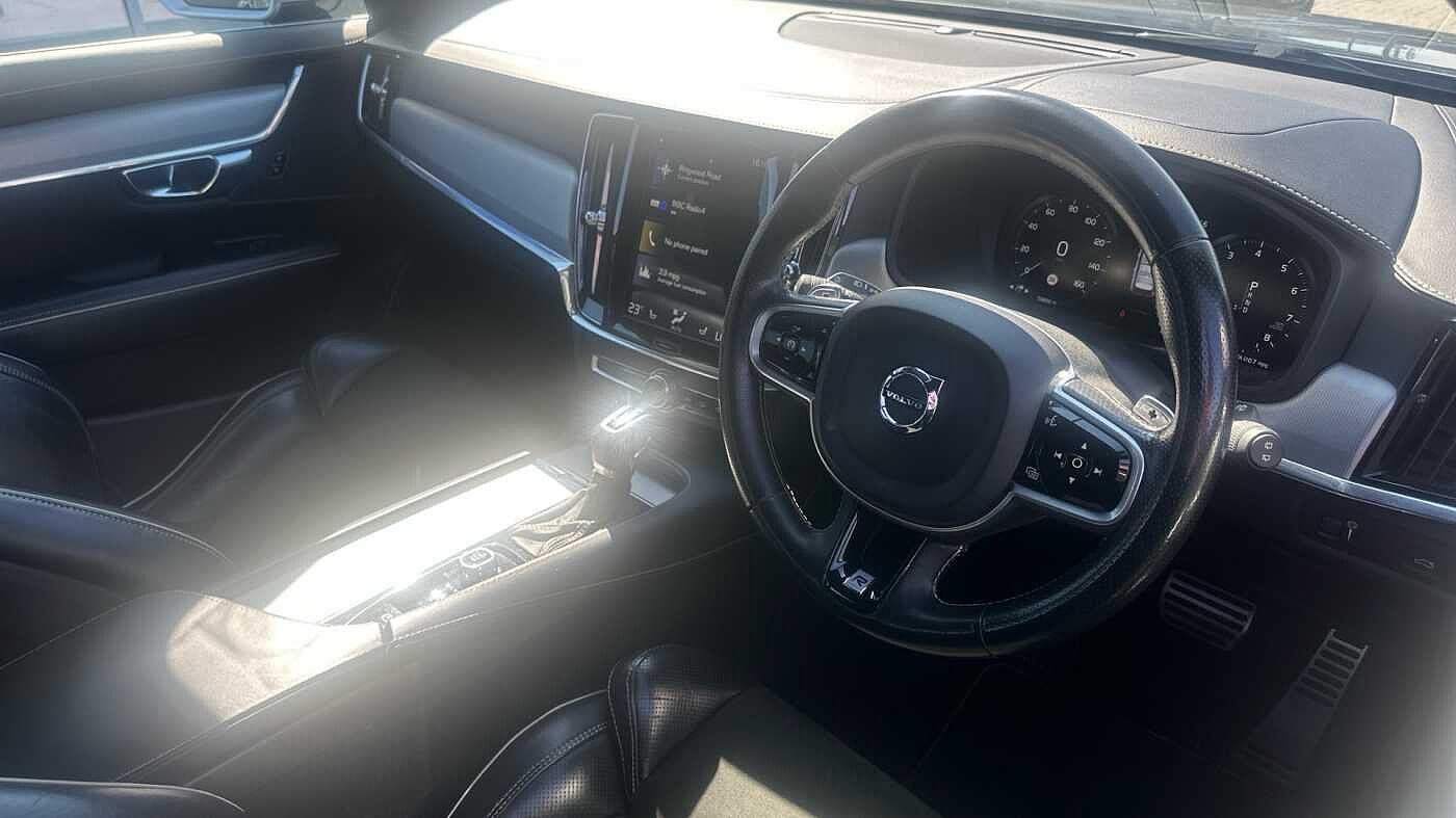 Volvo V90