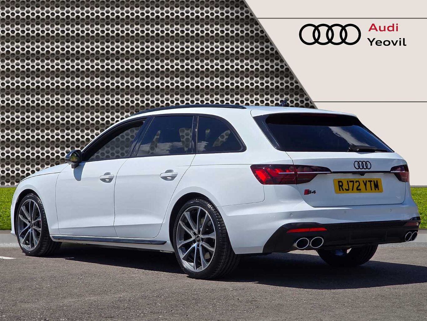 Audi S4