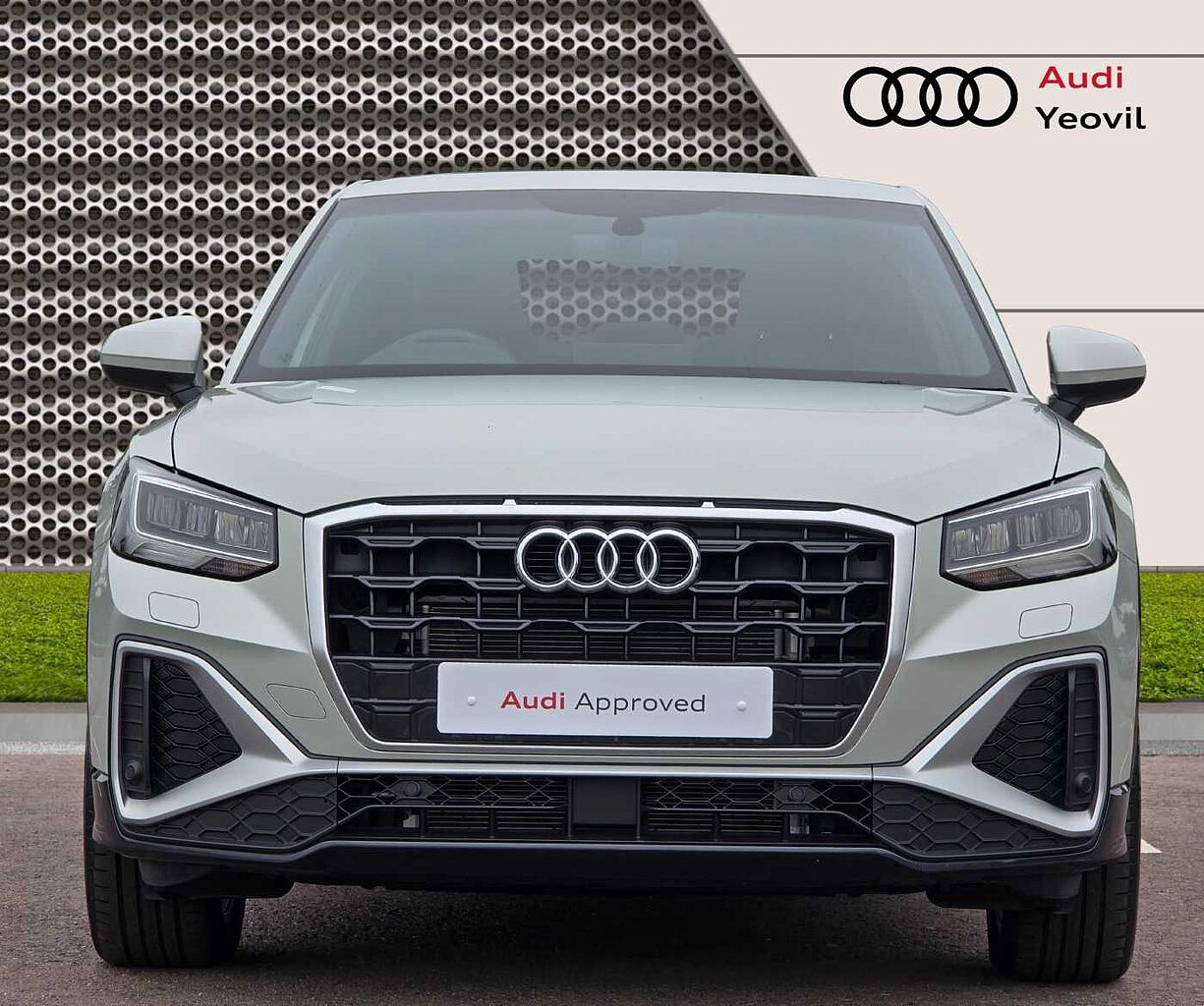 Audi Q2