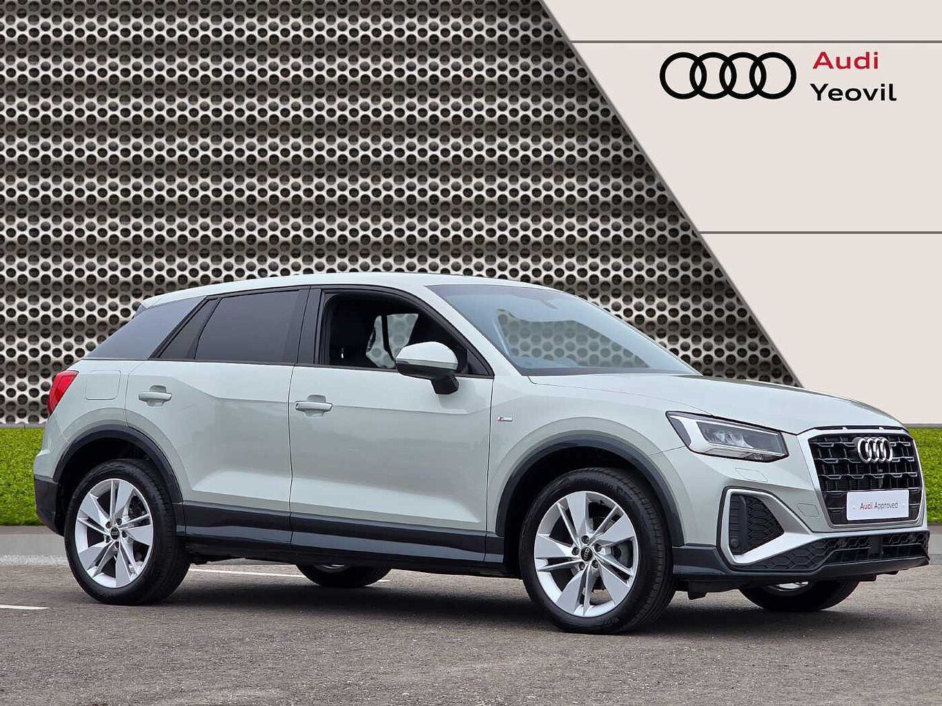 Audi Q2