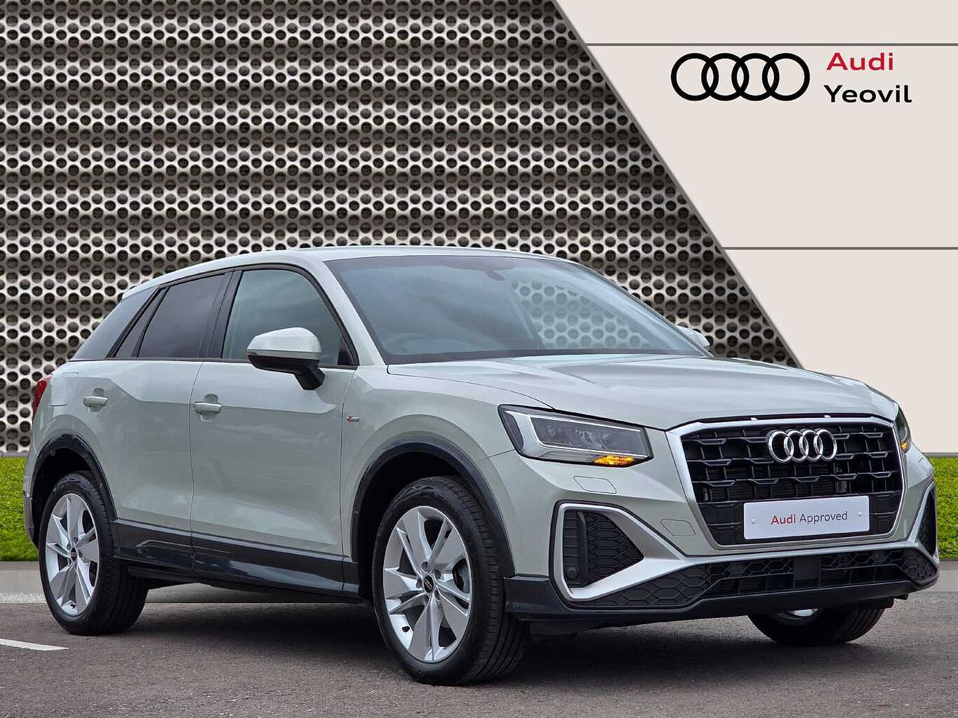 Audi Q2