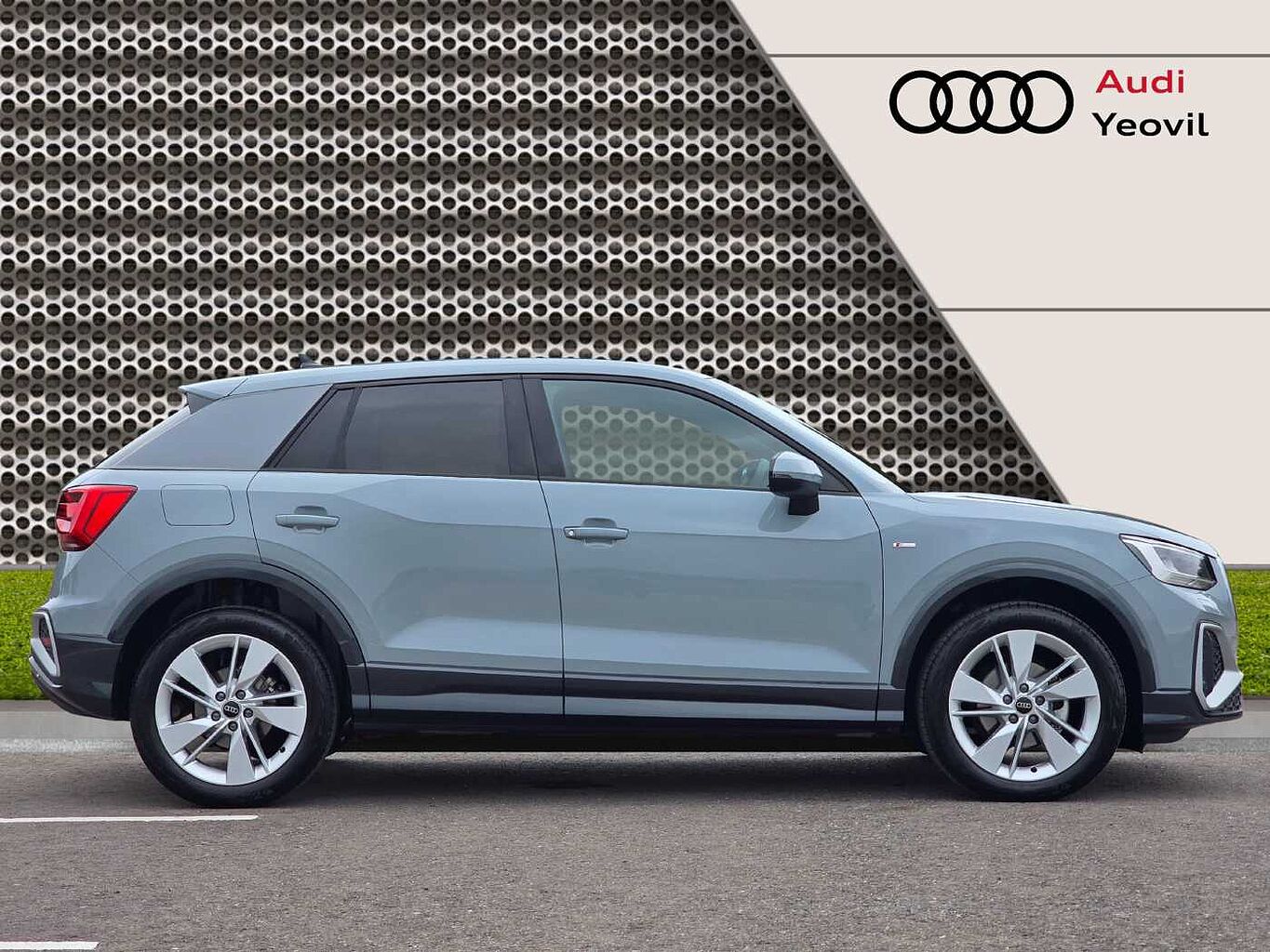 Audi Q2