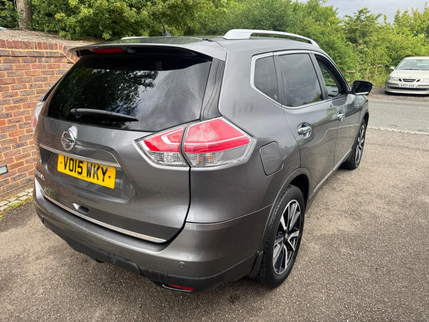 Nissan X Trail