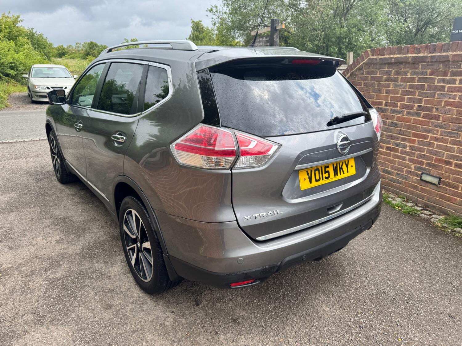 Nissan X Trail