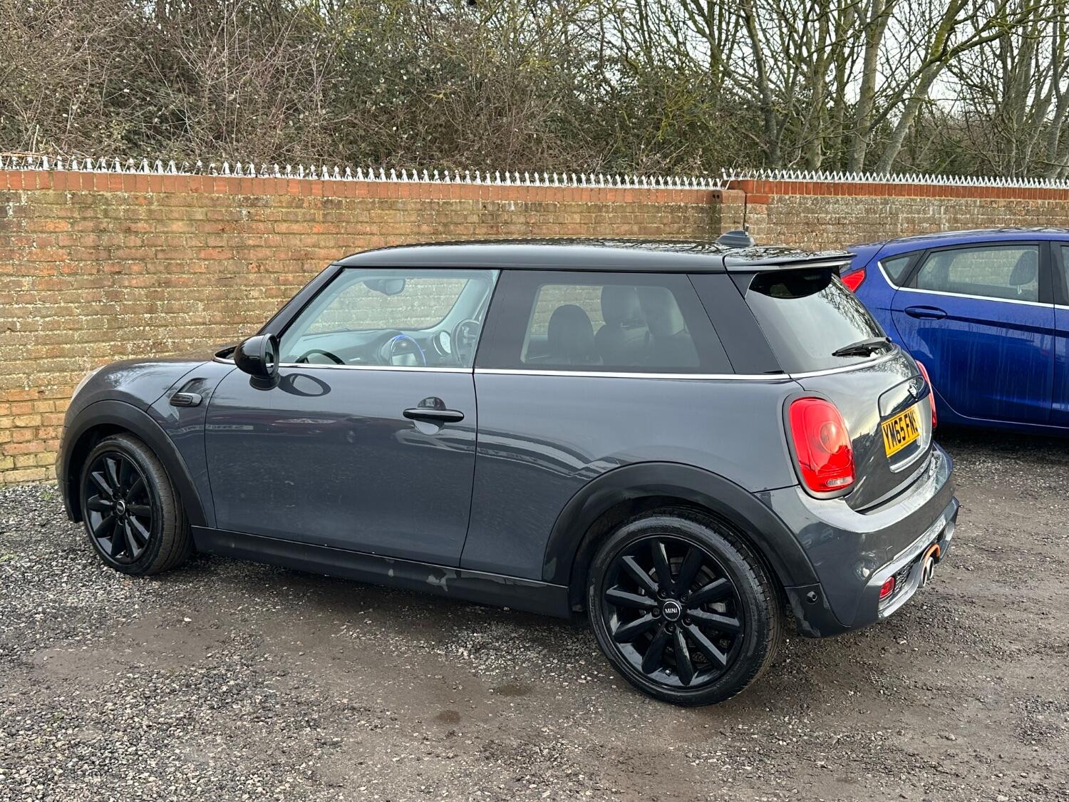 MINI Hatch