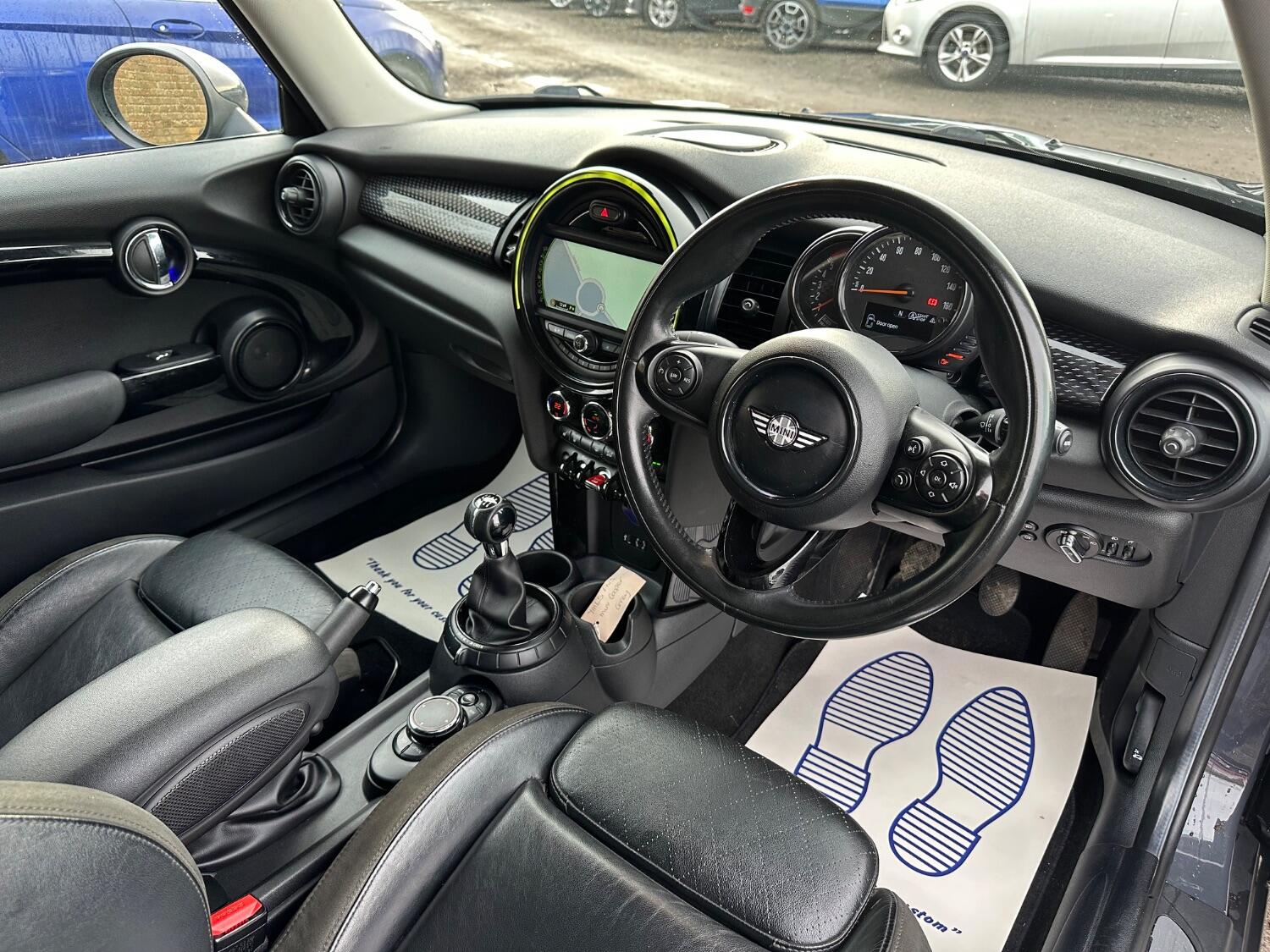 MINI Hatch