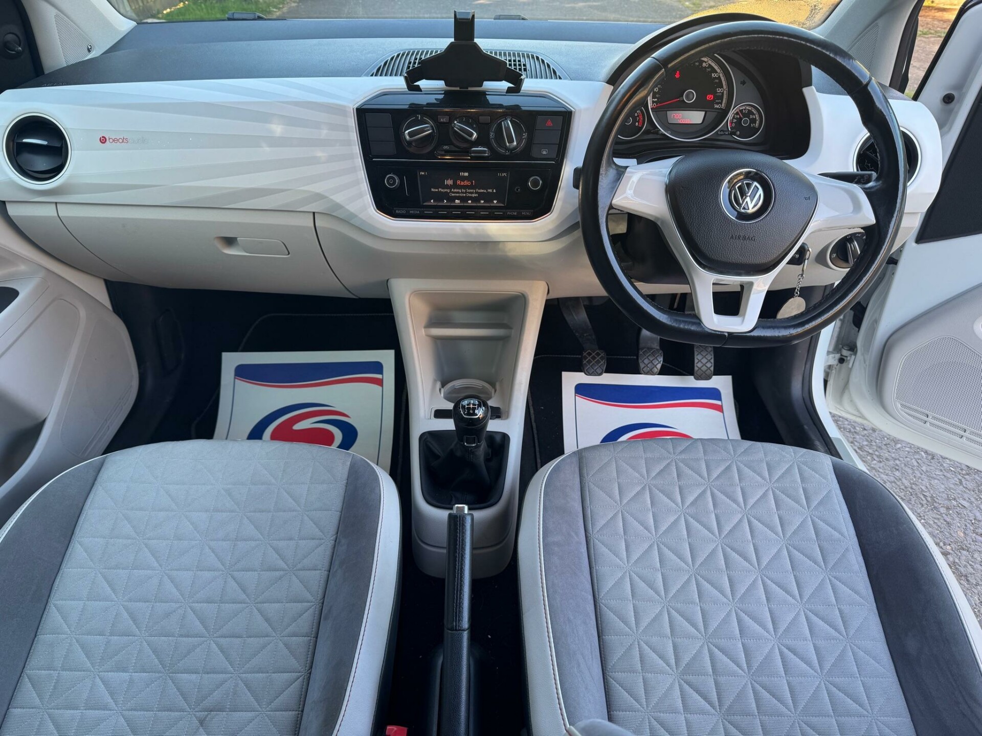 Volkswagen UP