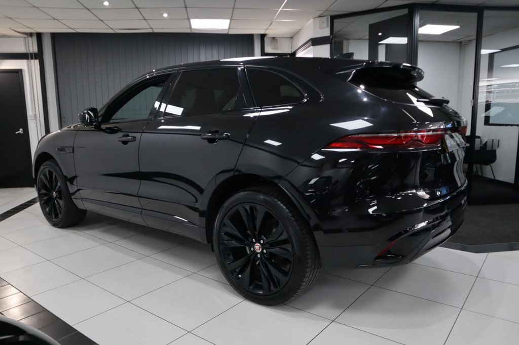 Jaguar F Pace