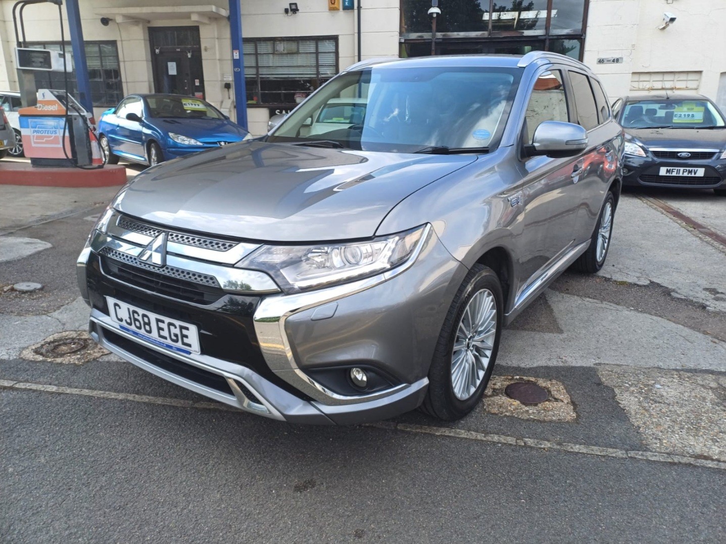 Mitsubishi Outlander