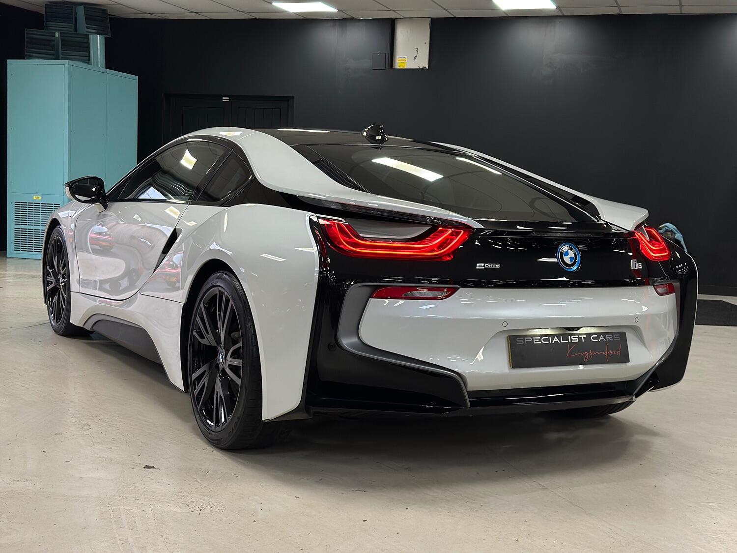 BMW i8