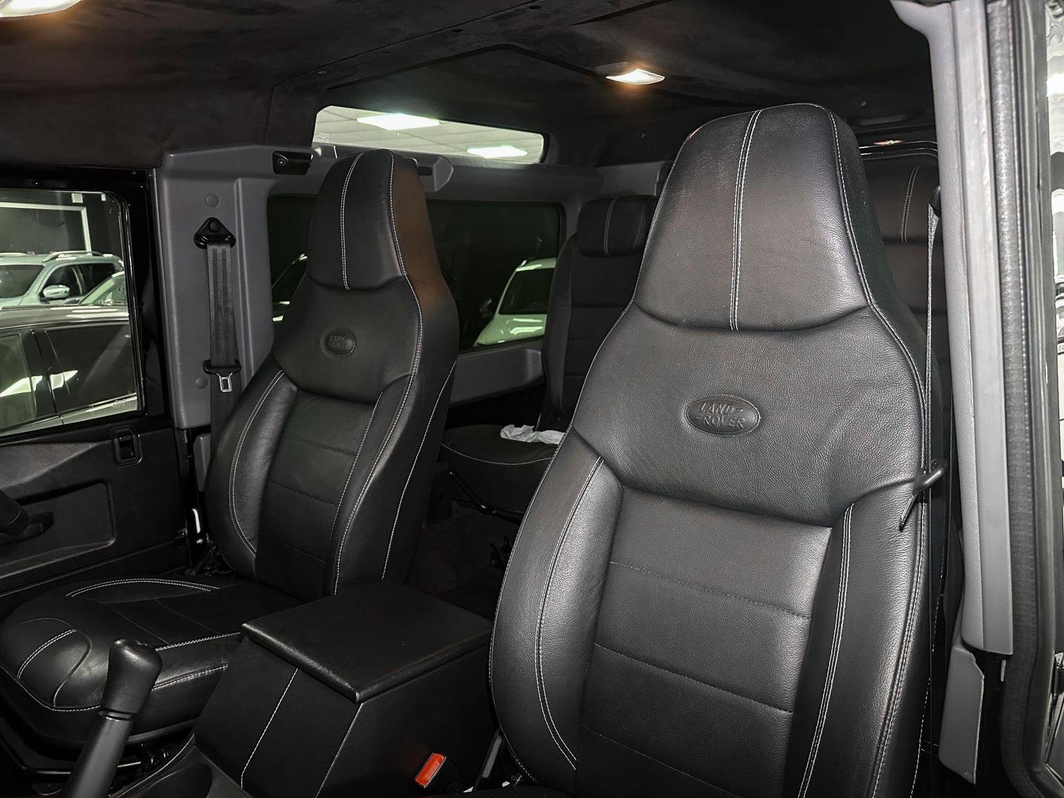Land Rover 90