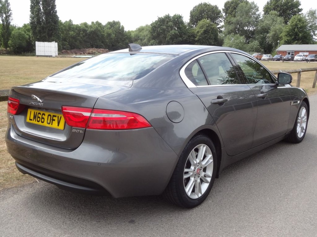 Jaguar XE