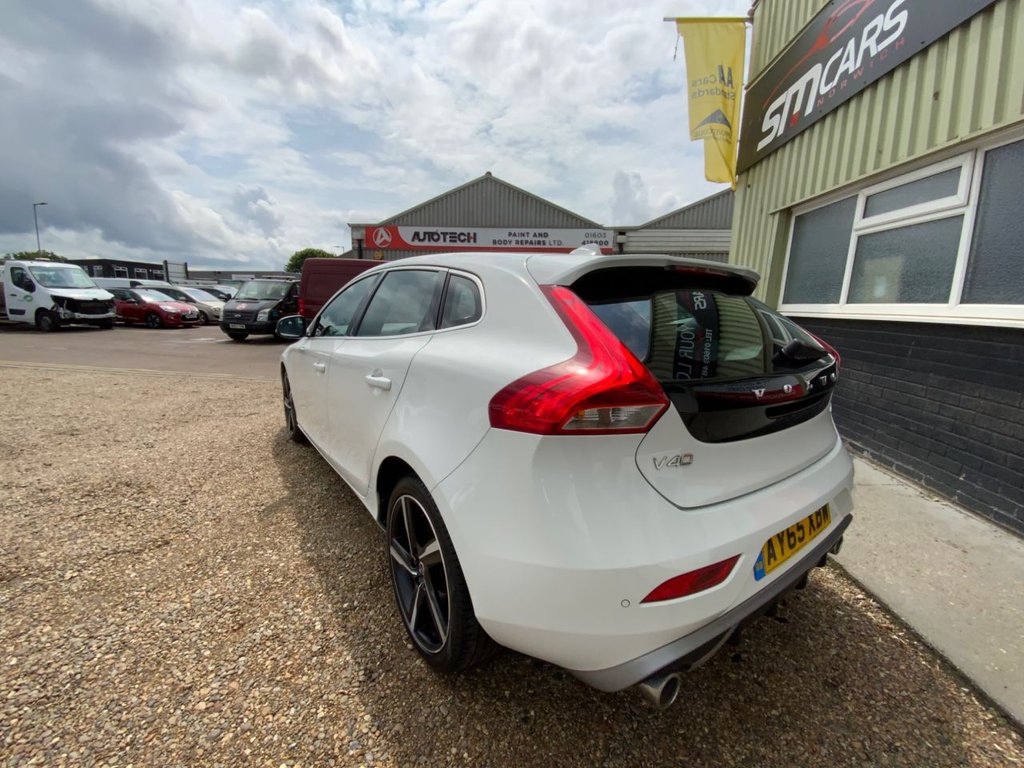 Volvo V40