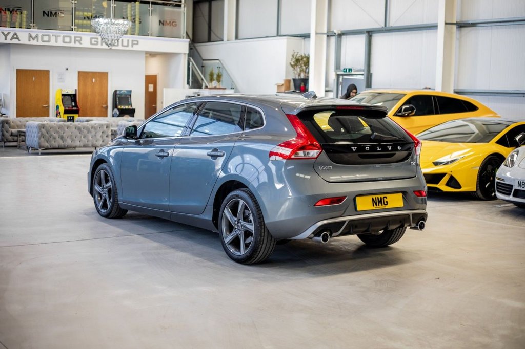 Volvo V40