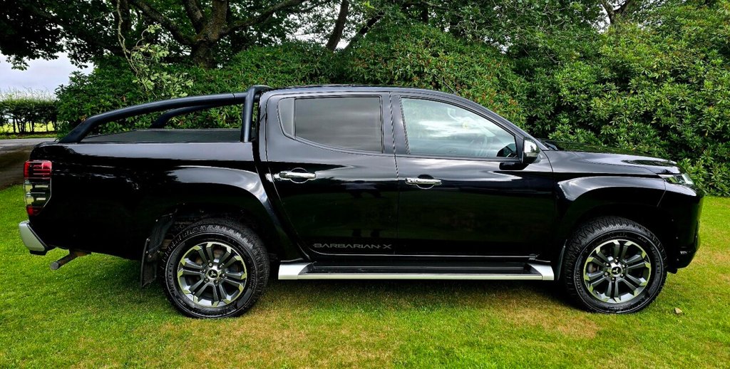Mitsubishi L200