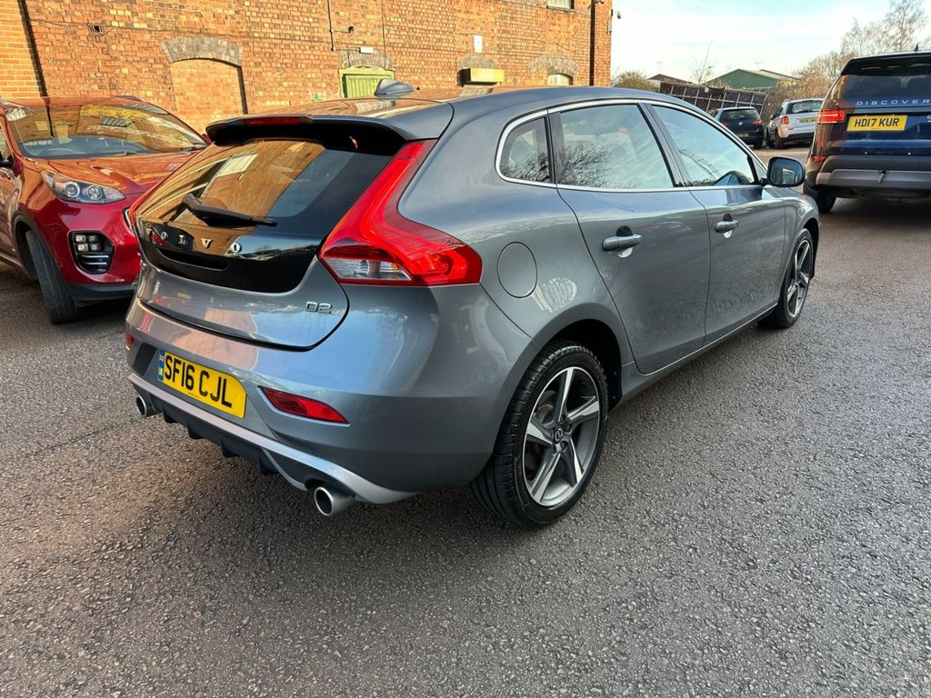 Volvo V40