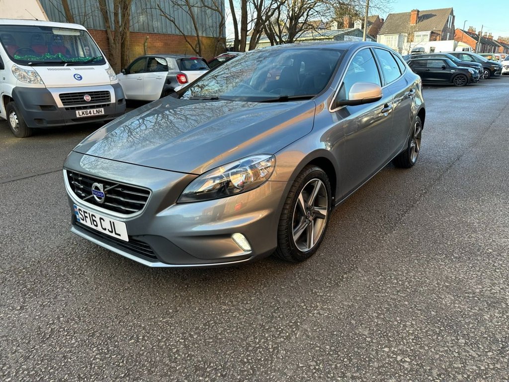 Volvo V40