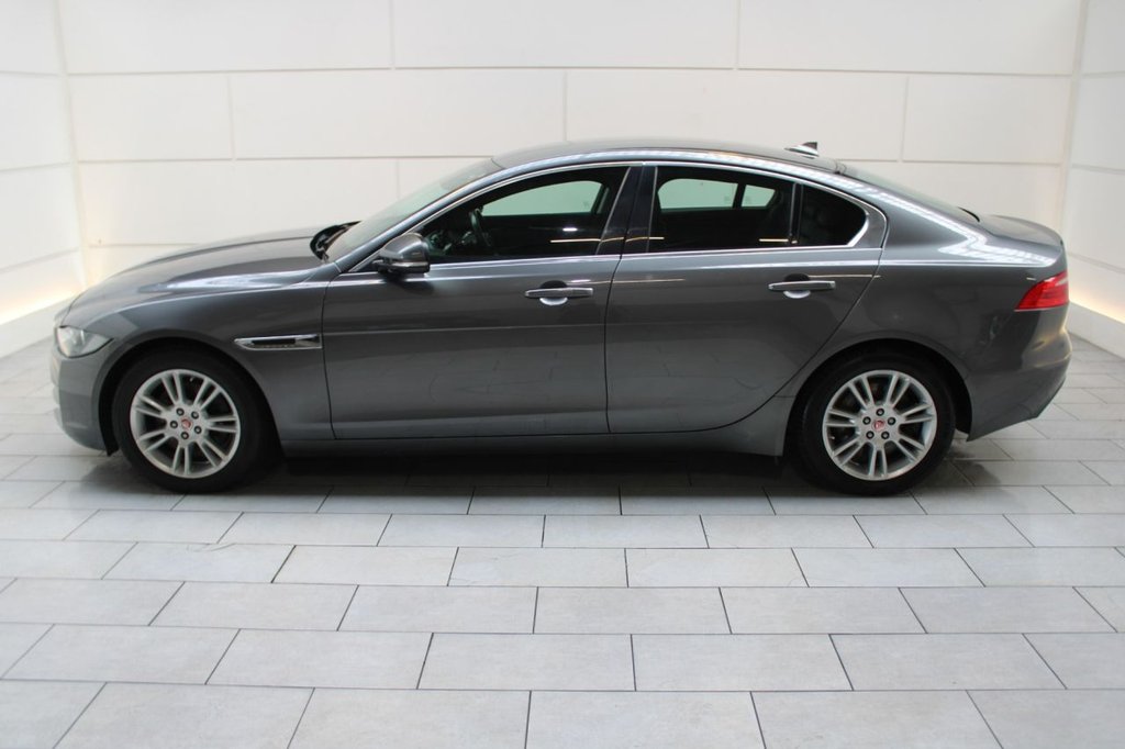 Jaguar XE