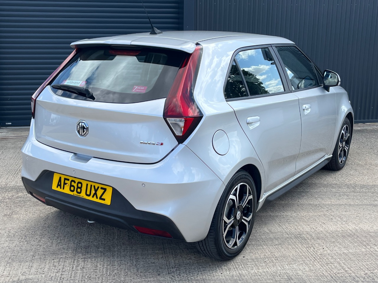 MG 3