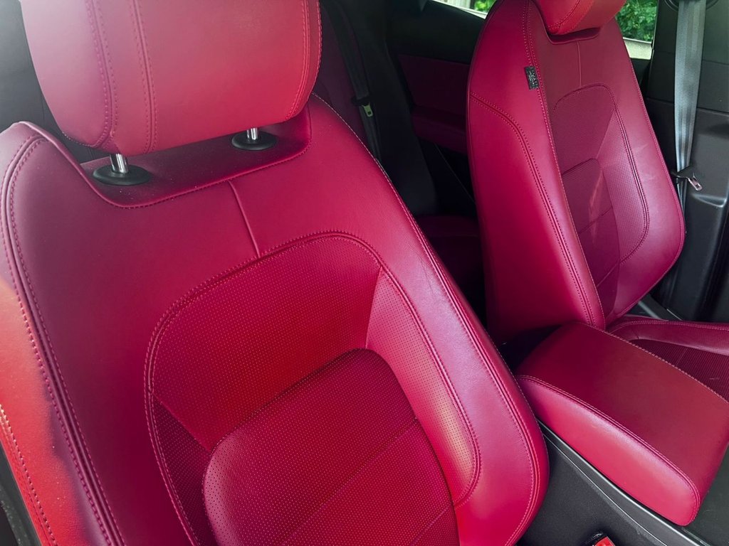 Jaguar E Pace