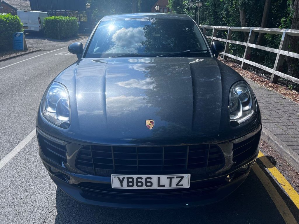 Porsche Macan
