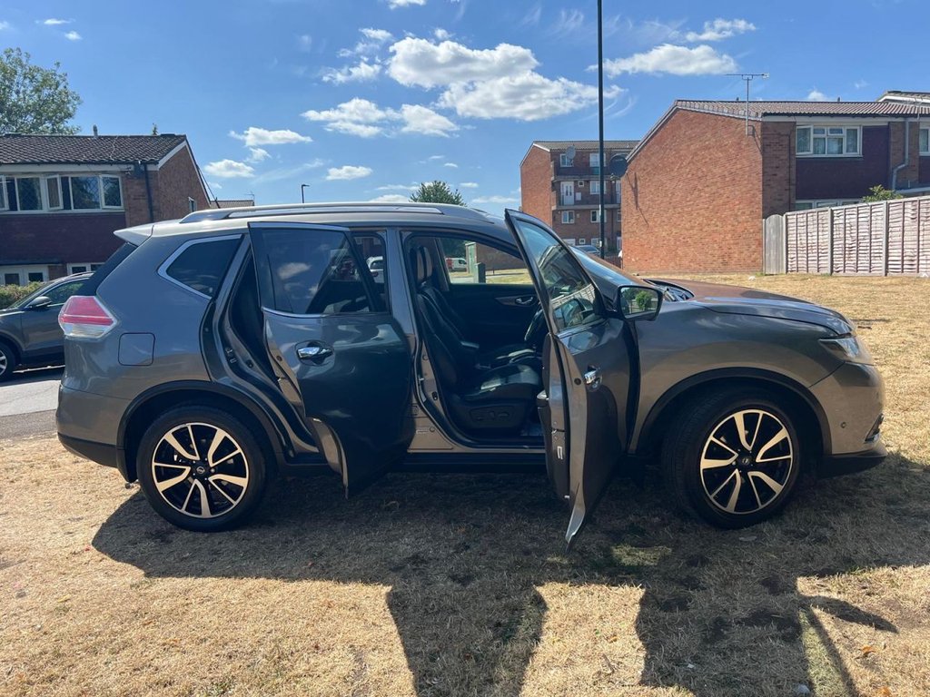 Nissan X Trail