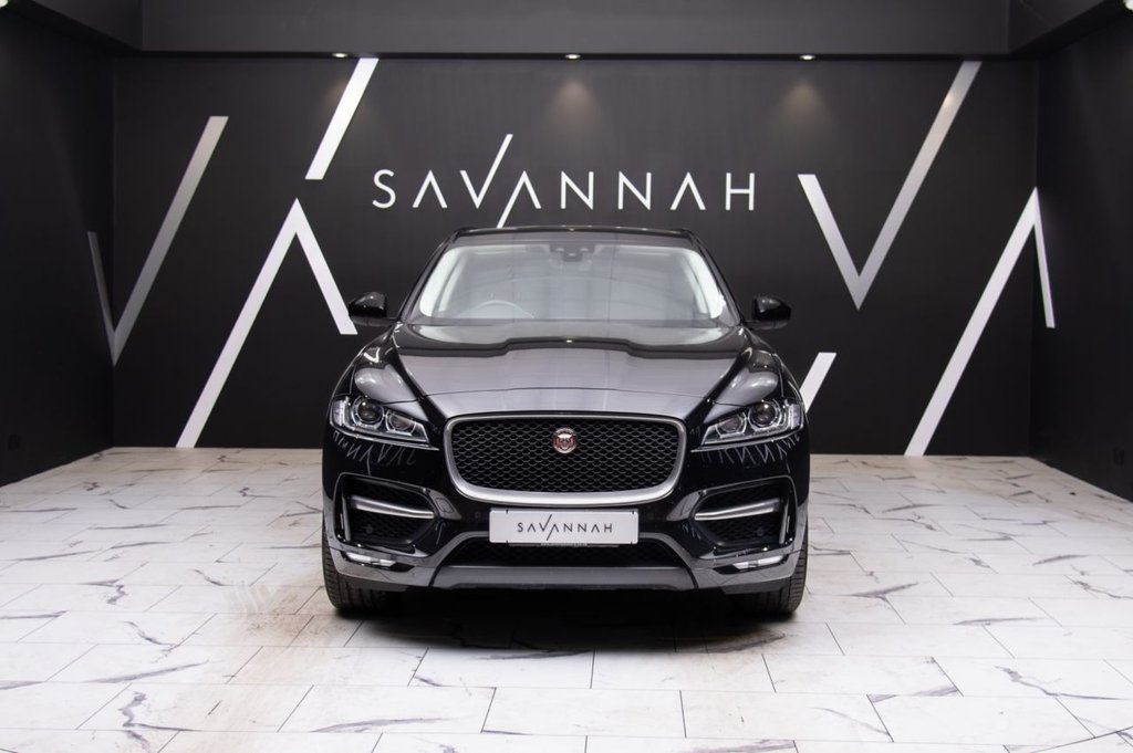 Jaguar F Pace