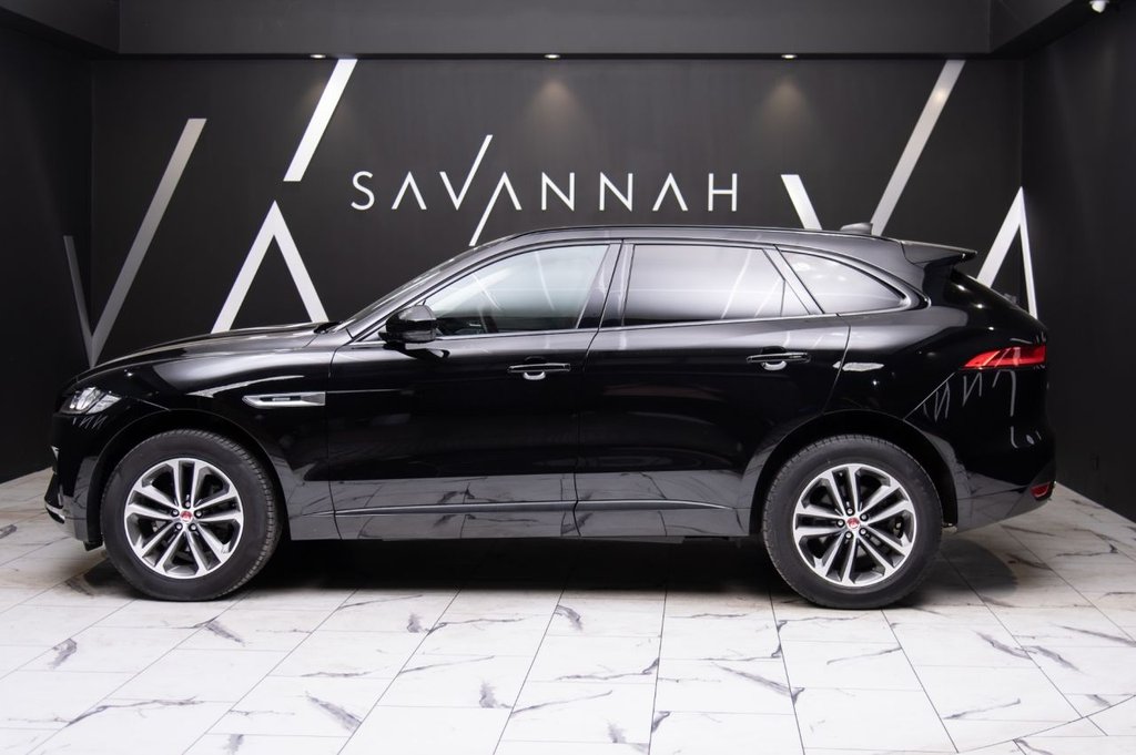 Jaguar F Pace