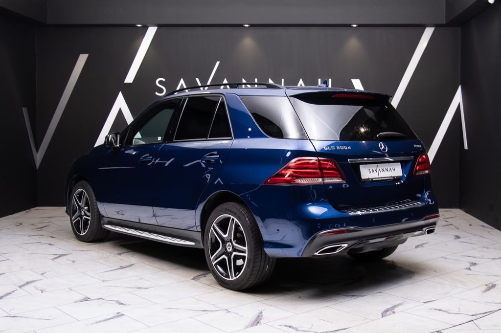 Mercedes Benz GLE-CLASS