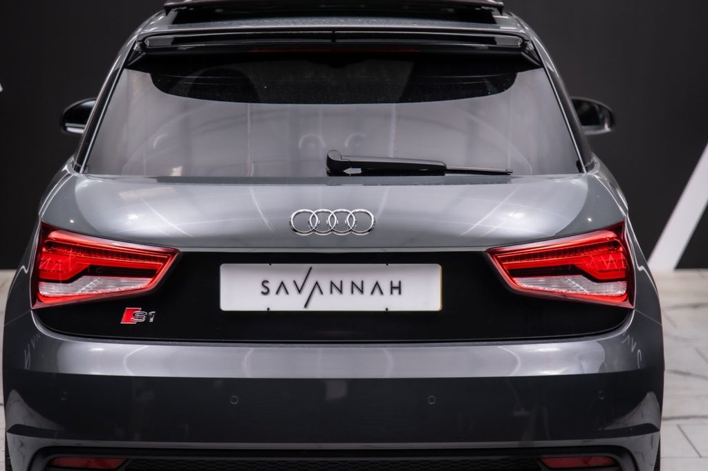 Audi S1