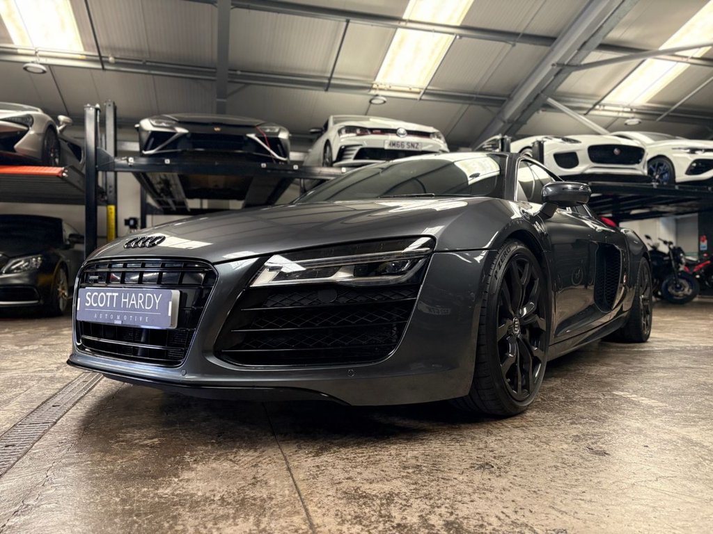Audi R8
