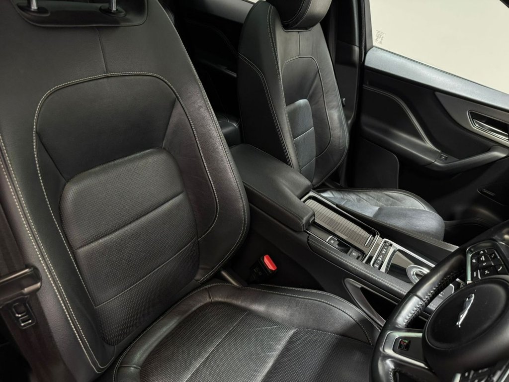Jaguar F Pace