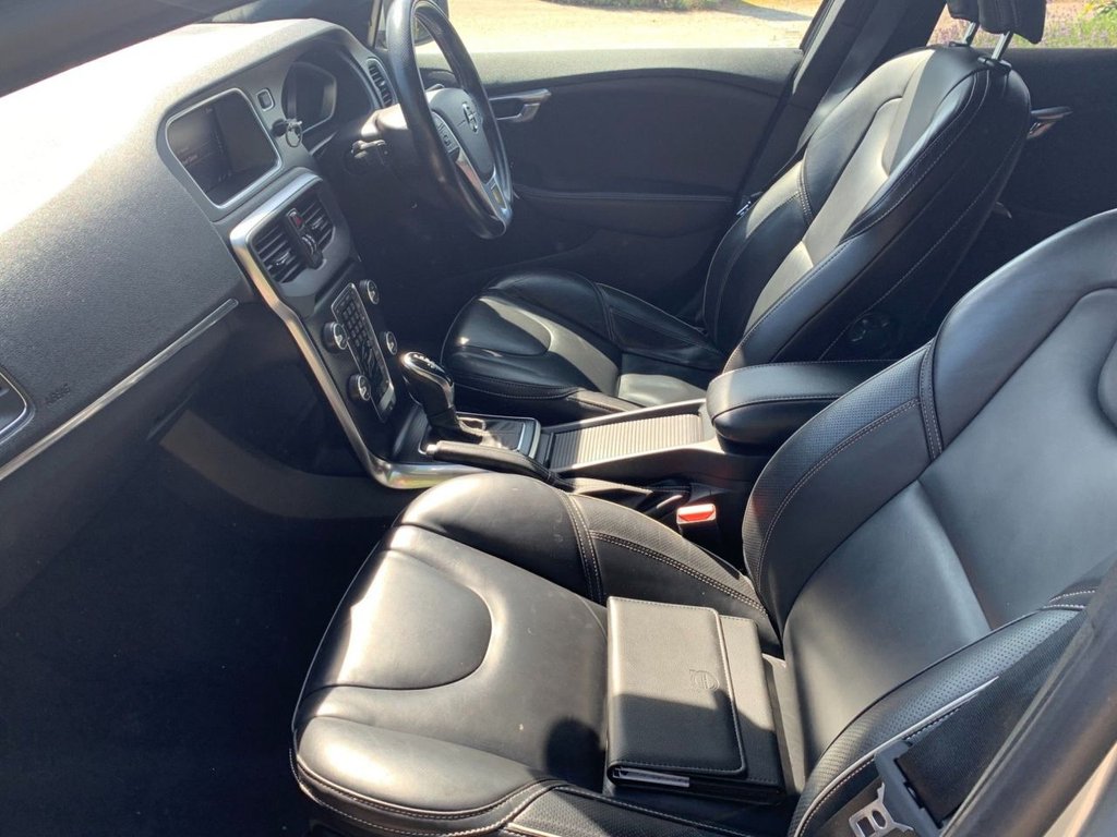 Volvo V40