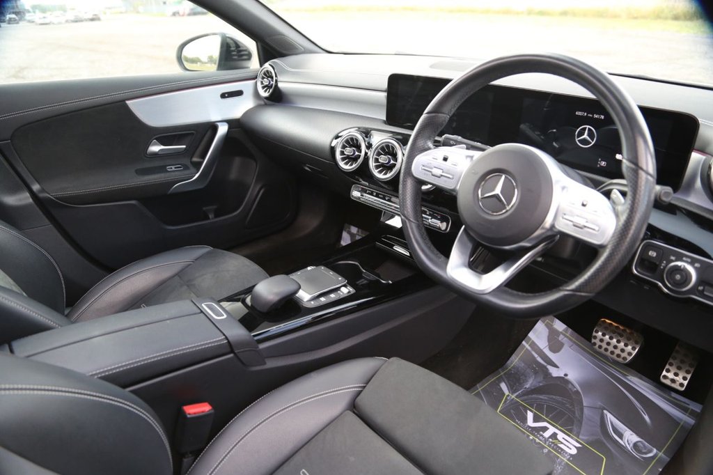 Mercedes Benz CLA
