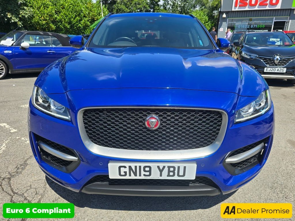 Jaguar F Pace