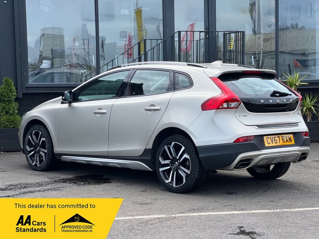 Volvo V40