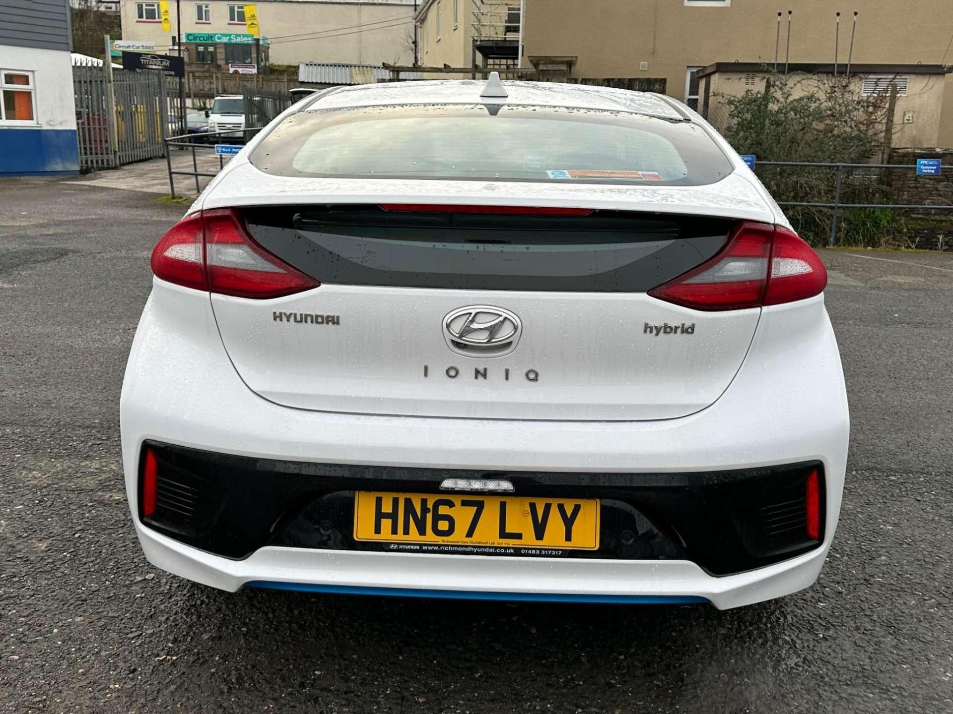 Hyundai IONIQ