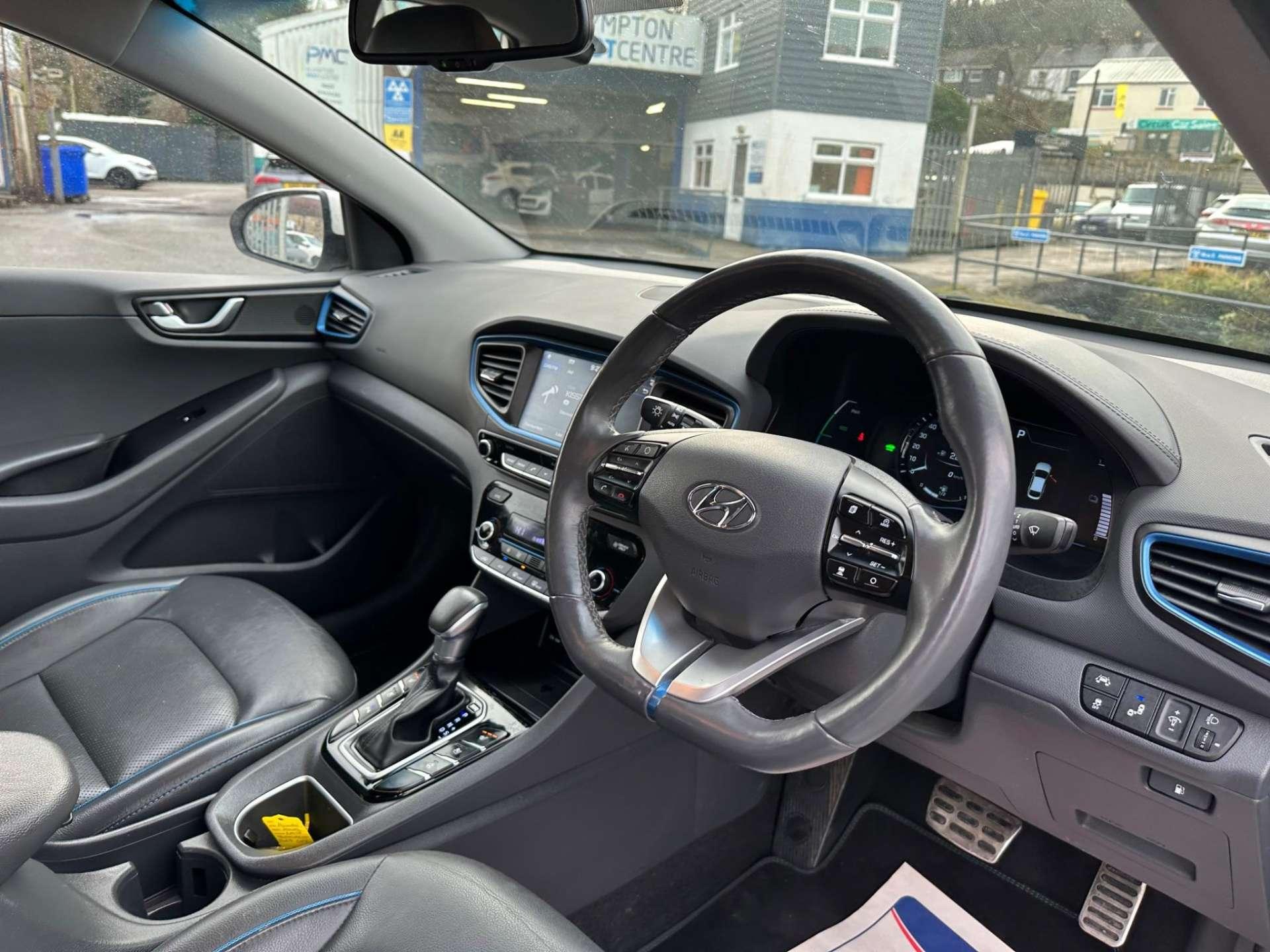 Hyundai IONIQ
