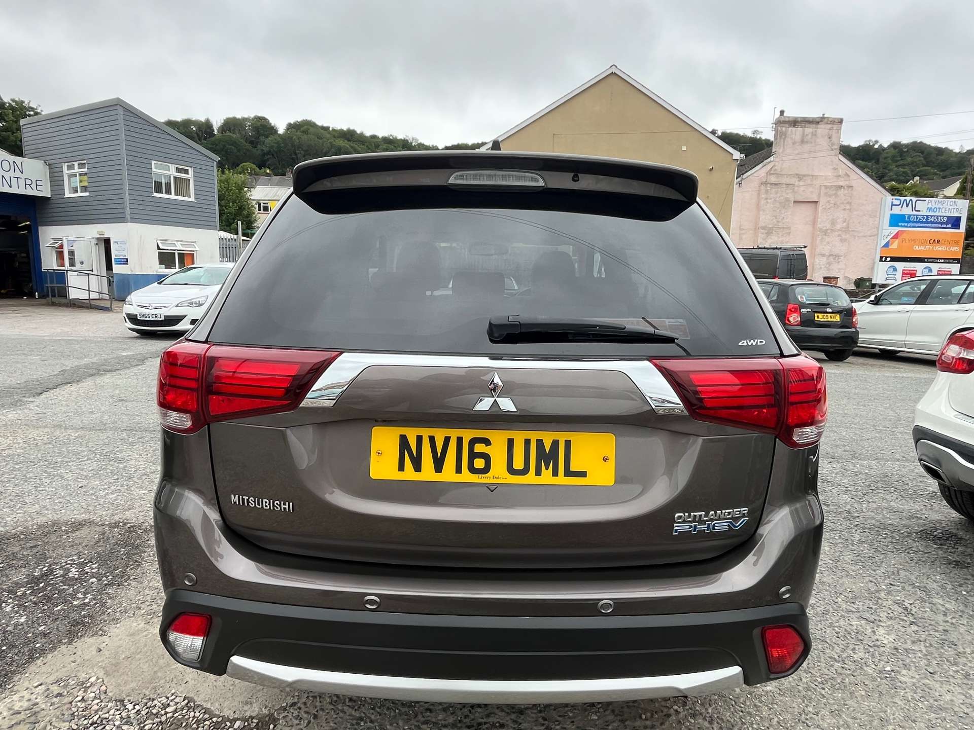 Mitsubishi Outlander