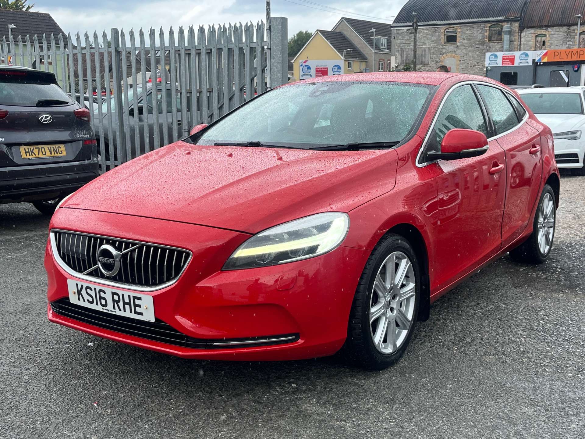 Volvo V40
