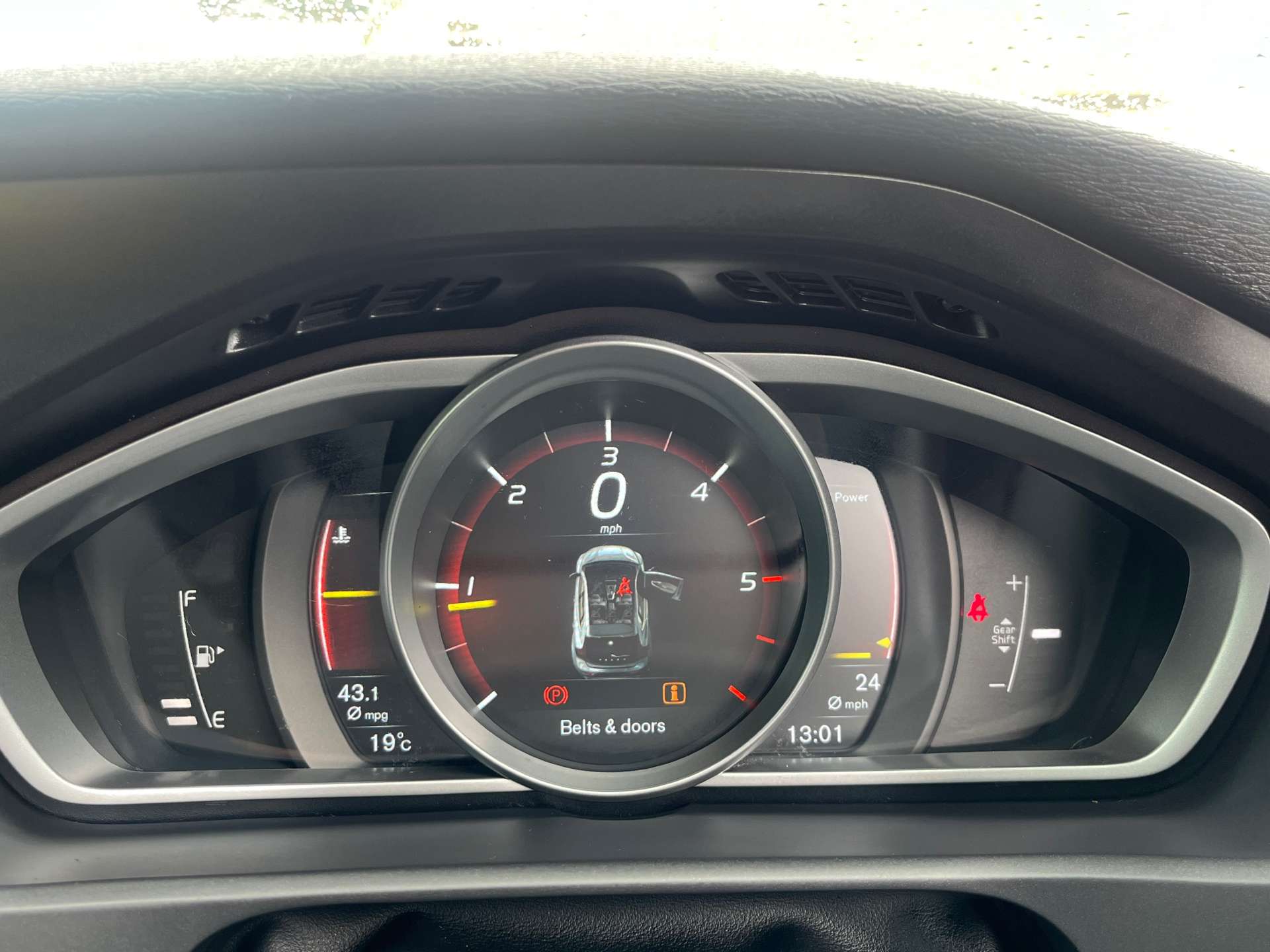 Volvo V40