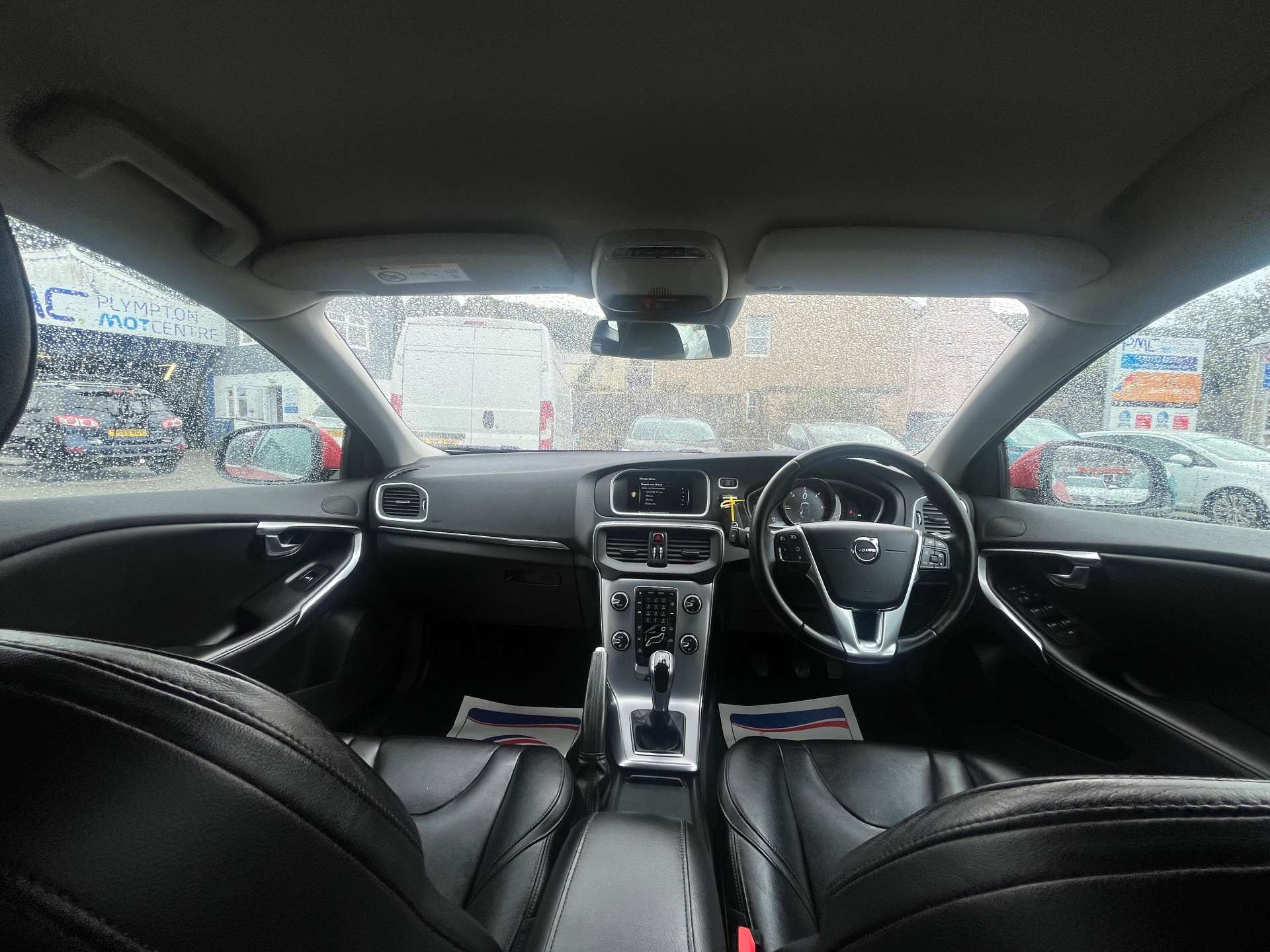 Volvo V40