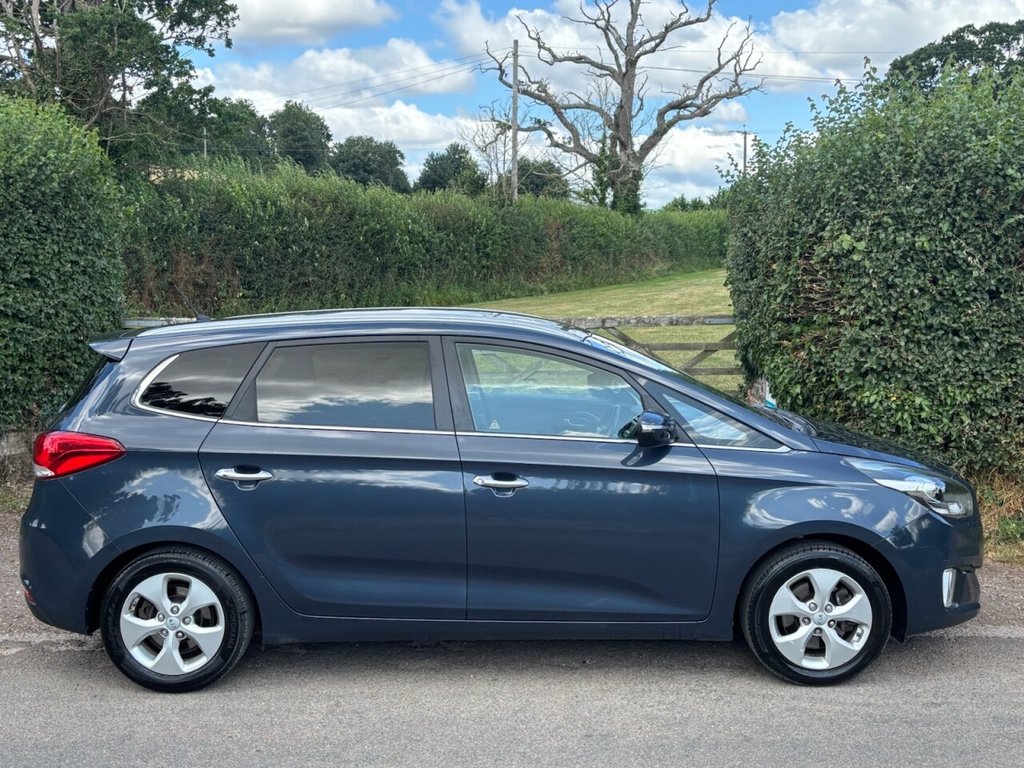 Kia Carens