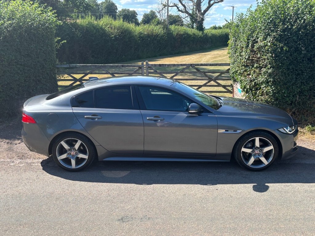 Jaguar XE