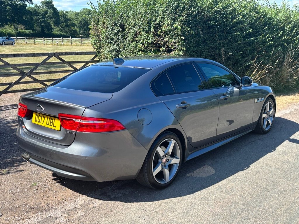 Jaguar XE
