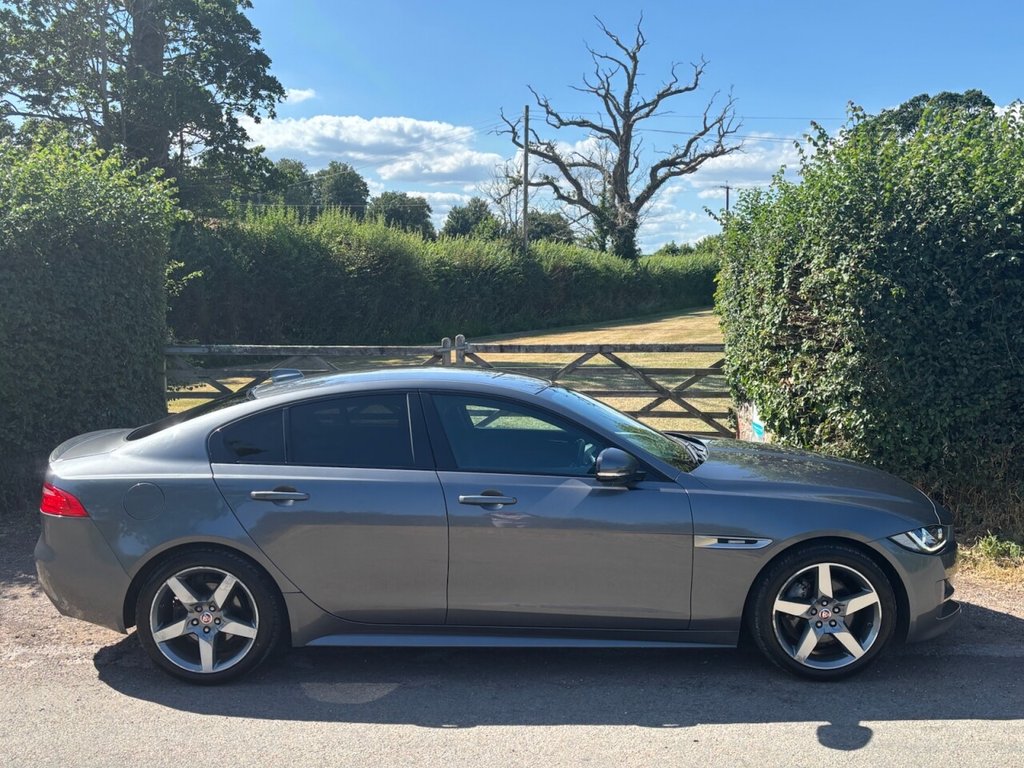Jaguar XE