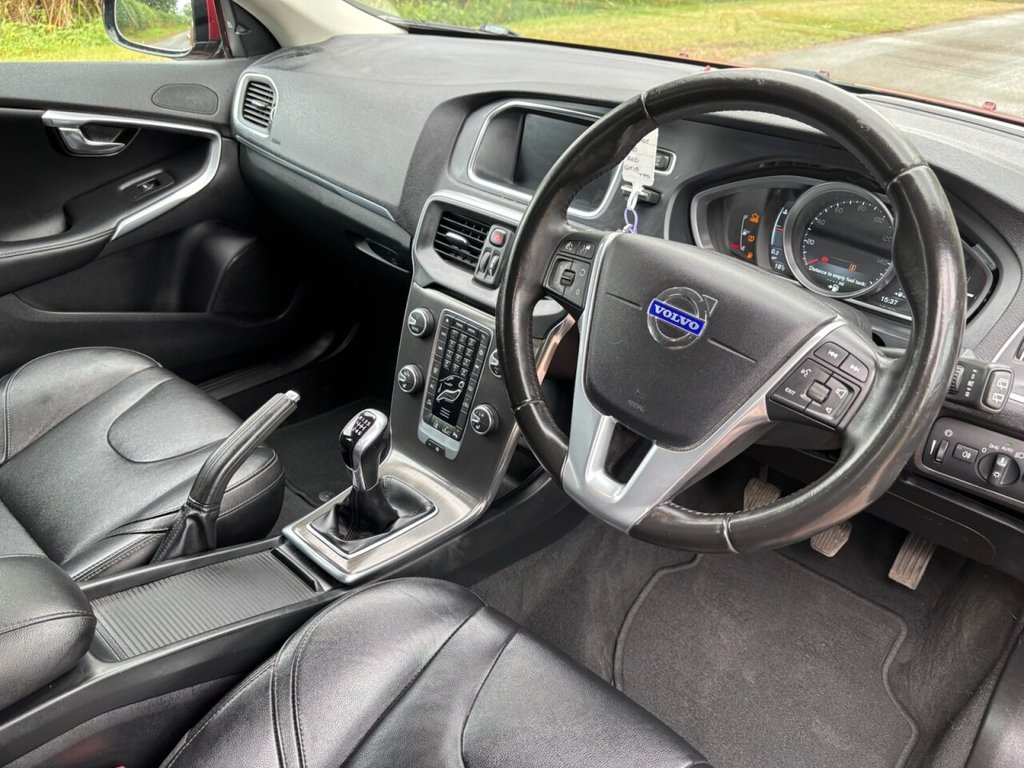 Volvo V40